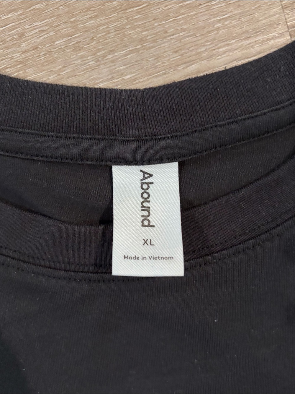 Abound Black Cropped Crew Tee Top - Picture 3 of 3